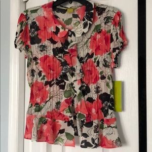 Sheer button blouse close at the neck
